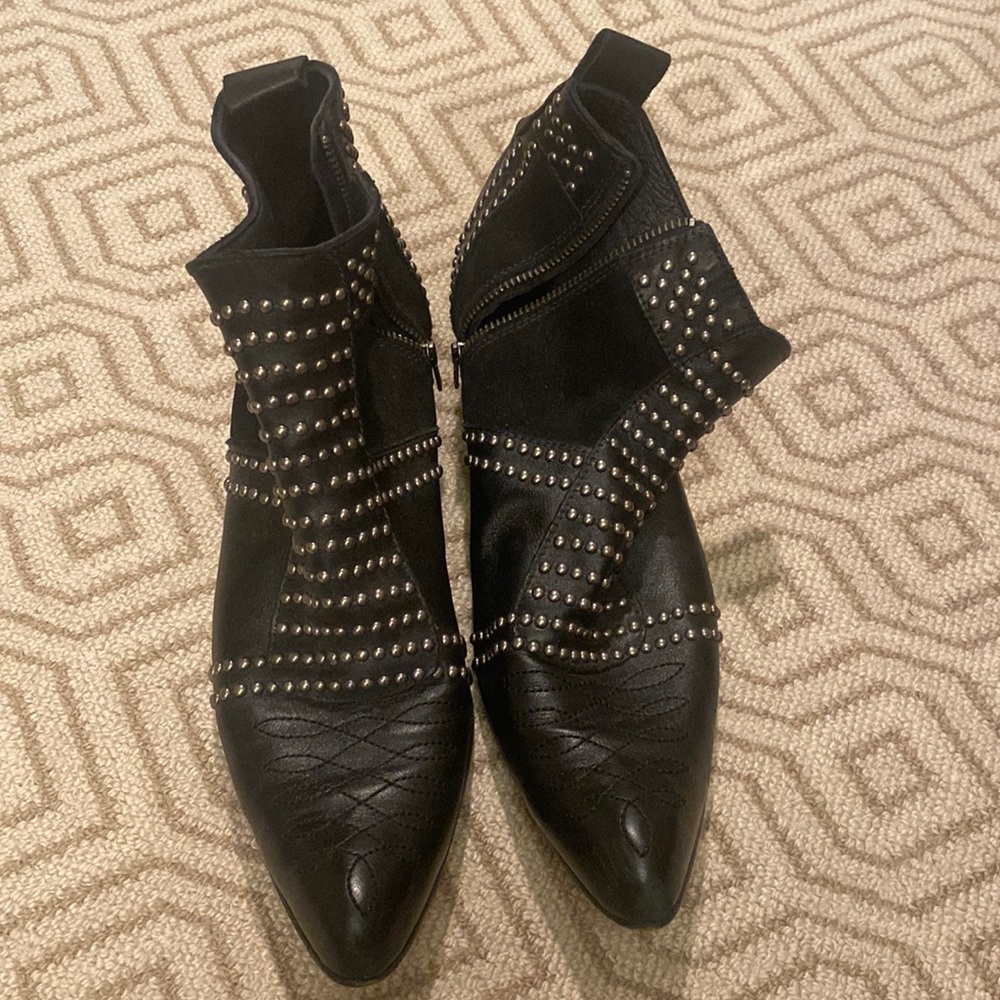 Anine Bing booties